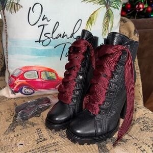 Schutz Zara Booties In Black/Red Vine Lace Size 5.5B